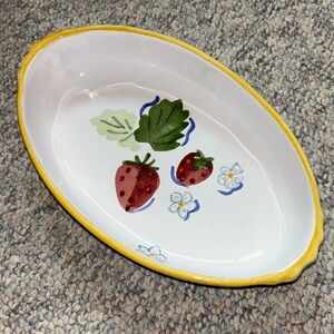 Mesa Int’l hand-painted “Baker Sm Oval” dish/ bowl “Strawberry Leaves” pattern
